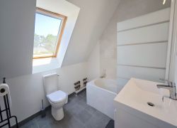 12   Badezimmer Im OG